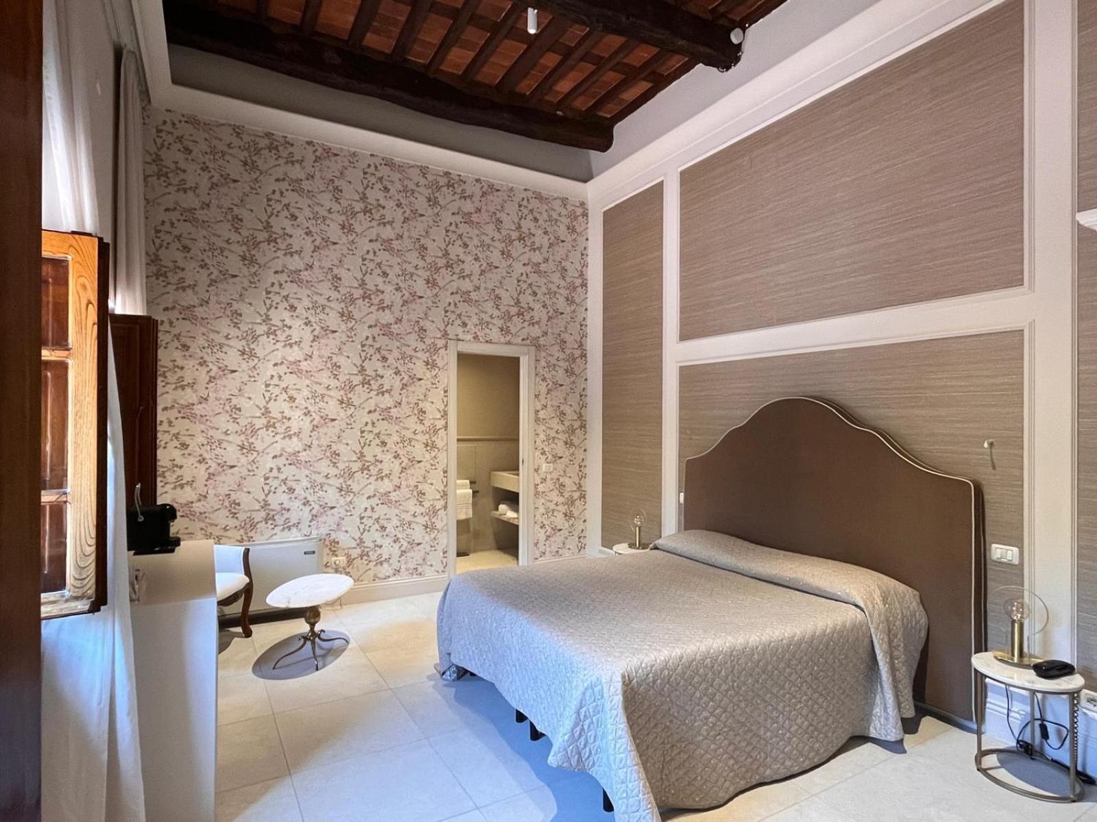 Cheli Hotel